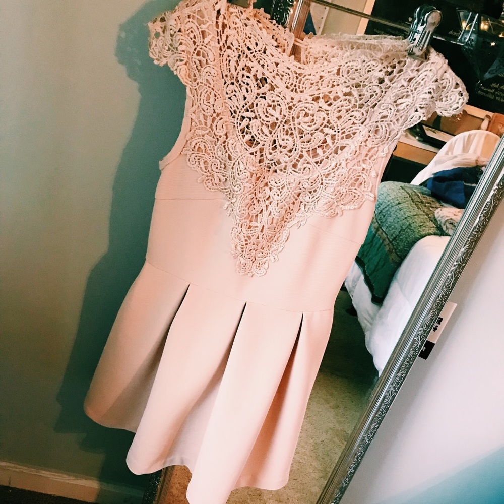 PINK LACE MINI DRESS